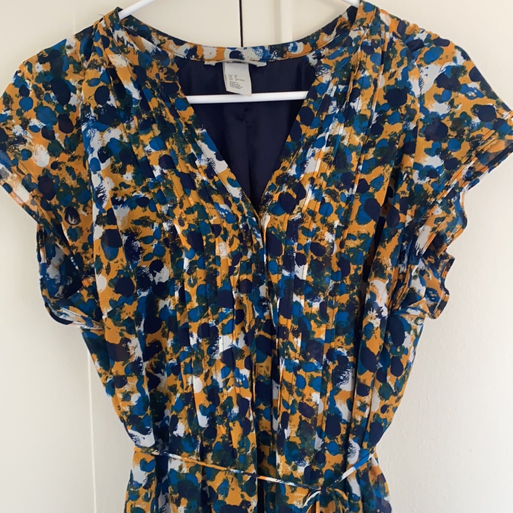H&M double layered size 8 dress with optional tie